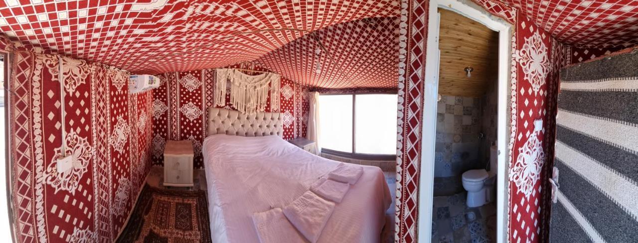 Готель Obeid'S Bedouin Life Camp Ваді-Рам Екстер'єр фото