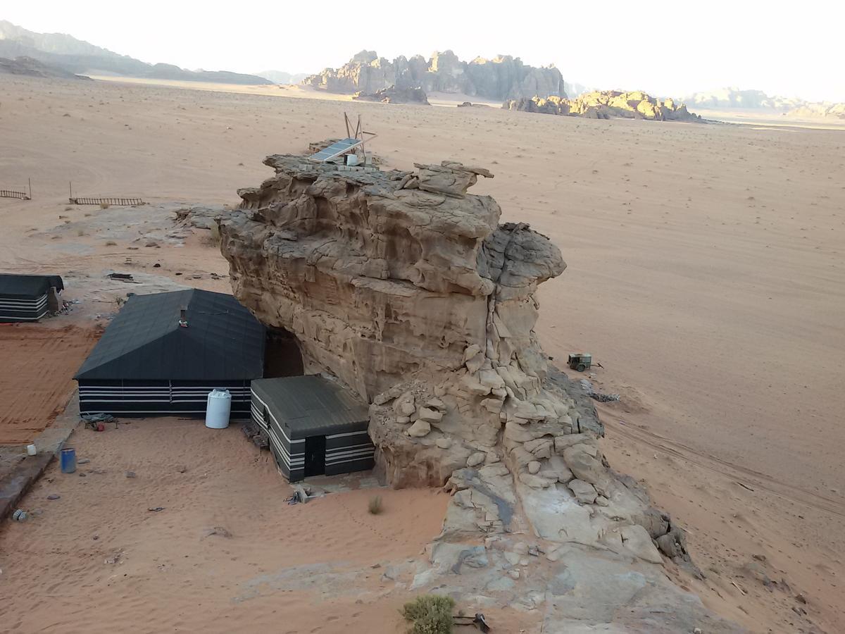 Готель Obeid'S Bedouin Life Camp Ваді-Рам Екстер'єр фото