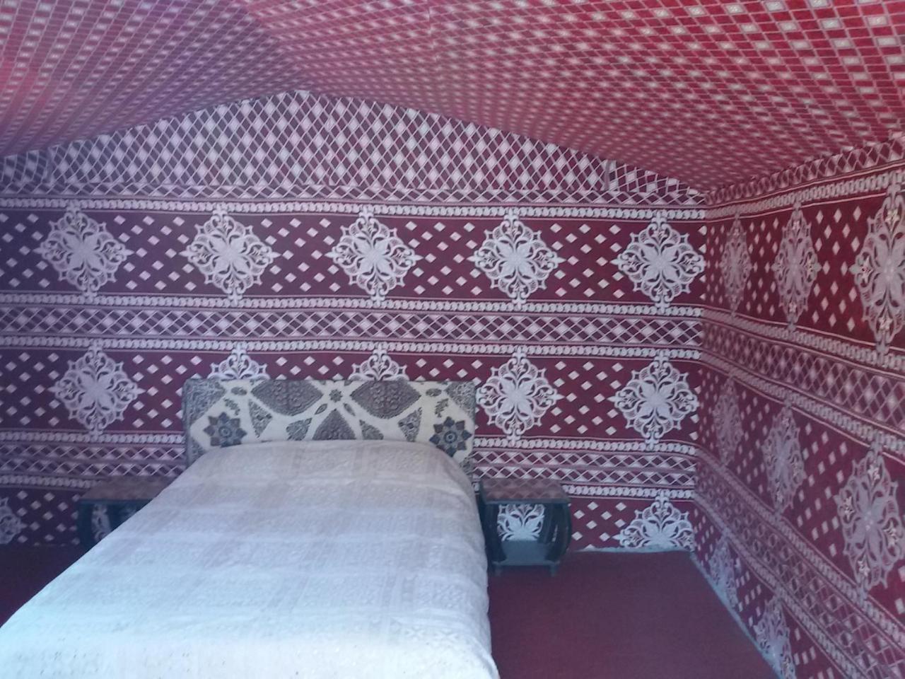 Готель Obeid'S Bedouin Life Camp Ваді-Рам Екстер'єр фото