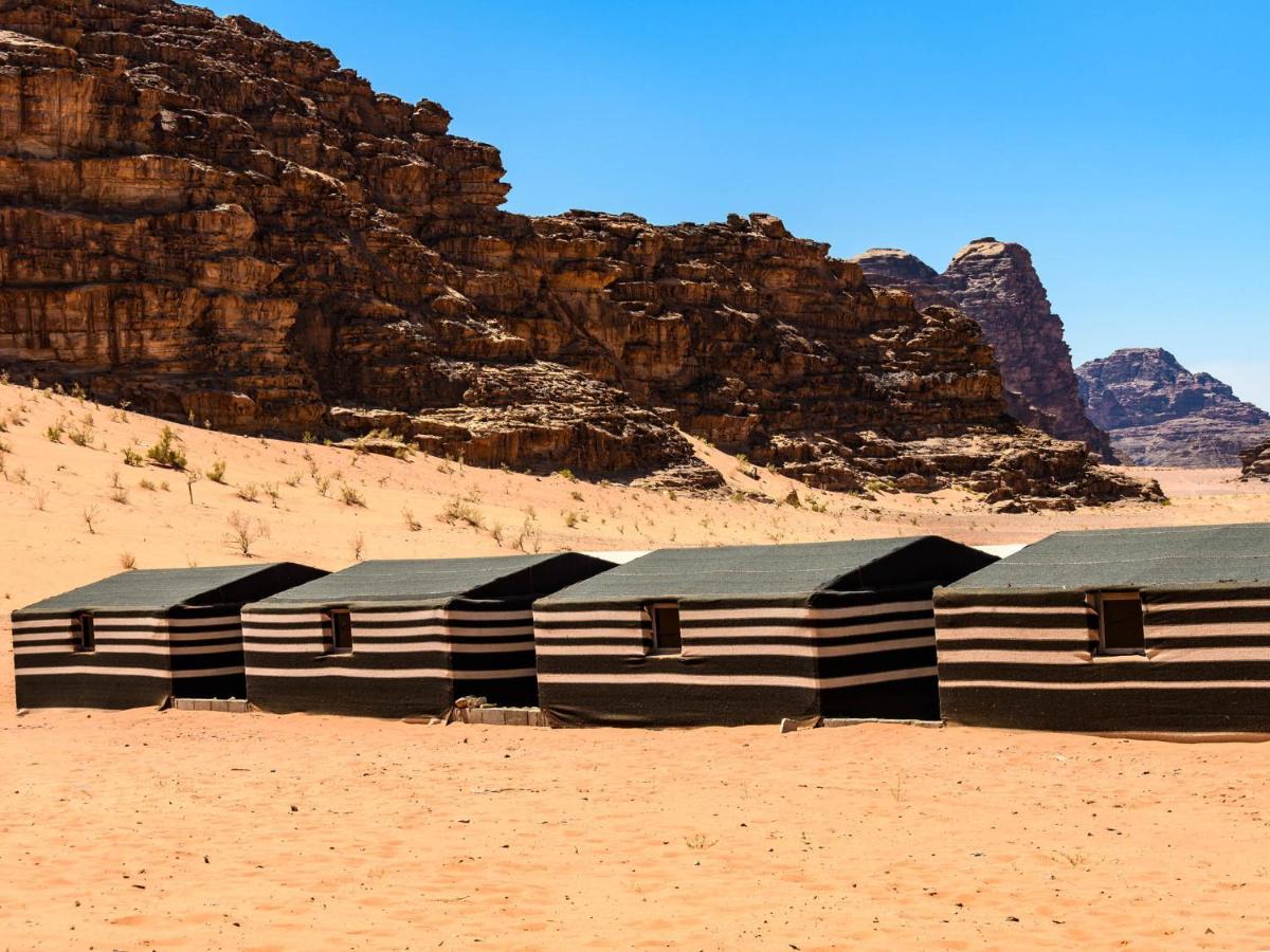 Готель Obeid'S Bedouin Life Camp Ваді-Рам Екстер'єр фото